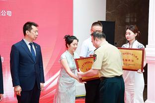 小因扎吉获得第13届贝阿尔佐特奖：把这个奖献给合作者和家人们